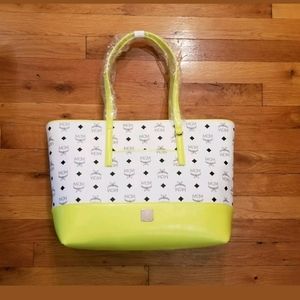 NEW MCM Women White Neon Geonautic Visetos Shopper